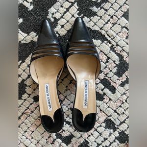 Manolo Blahnik mules super stylish size 6